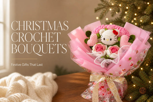Christmas crochet bouquet with a festive character and pink roses