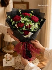 YSHomy Crochet Dark Red Rose Bouquet with Black Wrapping