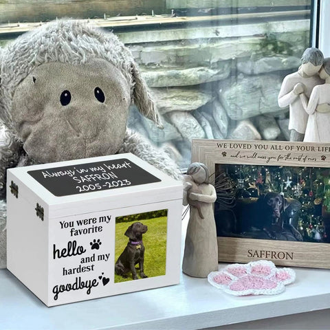 YSHomy Wooden Pet Memorial Urn with Personalized Photo & Chalkboard Top