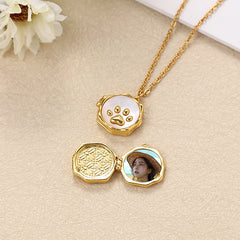YSHomy Shell Cat Paw Necklace with Personalized Photo