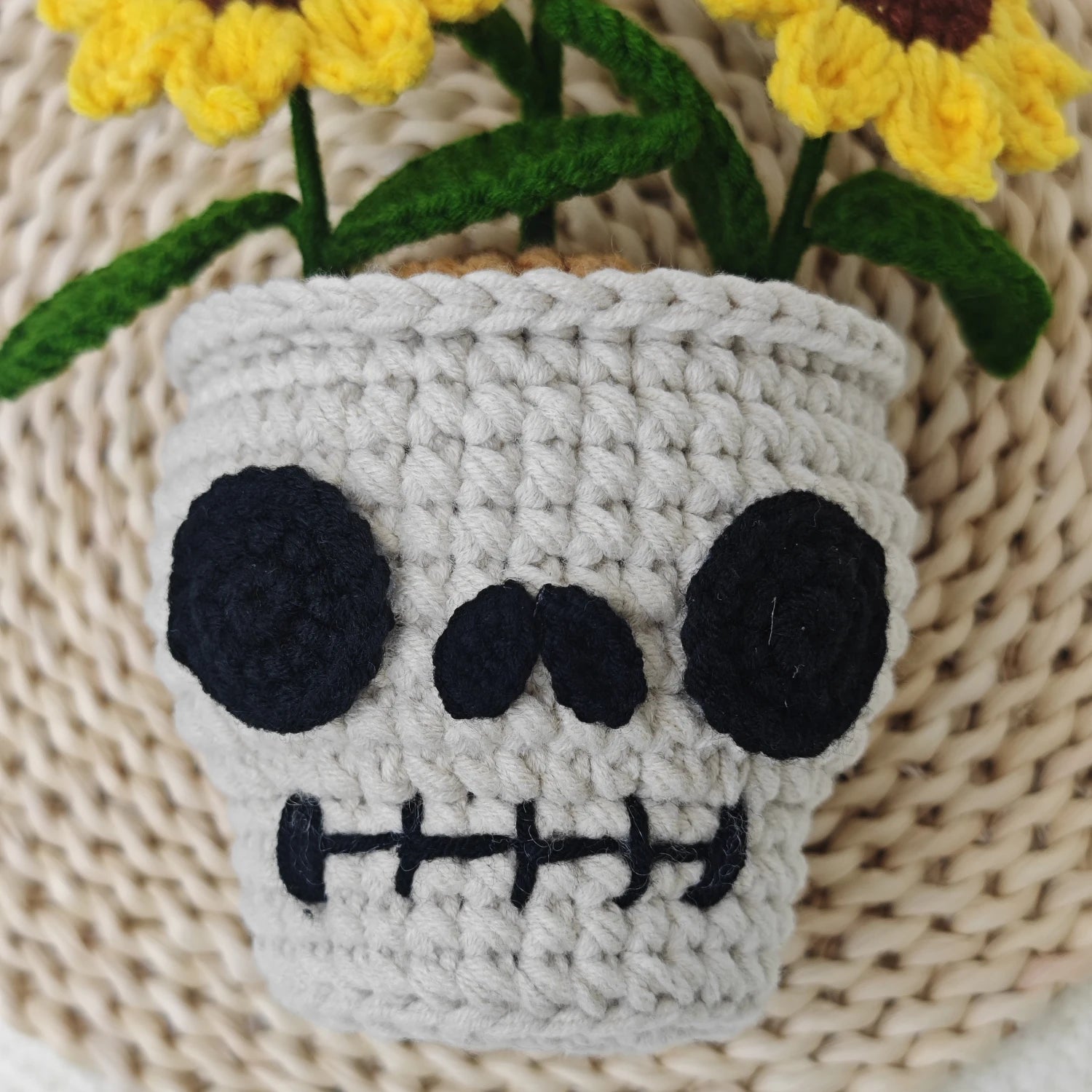 YSHomy Crochet Skull Sunflower Pot with Spider