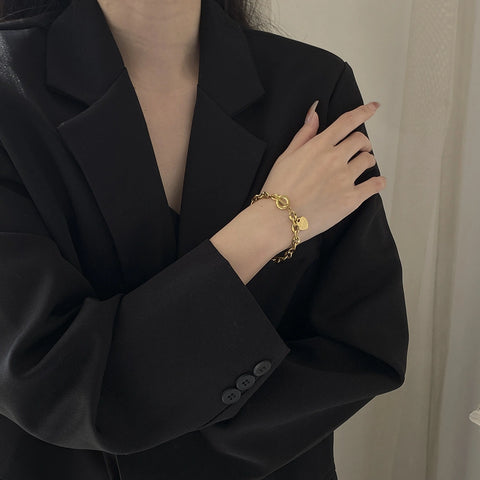 YSHomy Heart Pendant Bracelet with OT Buckle