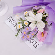 YSHomy Bouquet all'uncinetto con giglio e calla