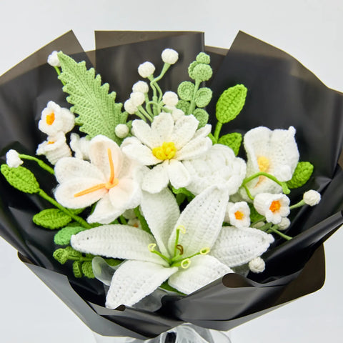 YSHomy White Crochet Flower Bouquet with Black Wrapping