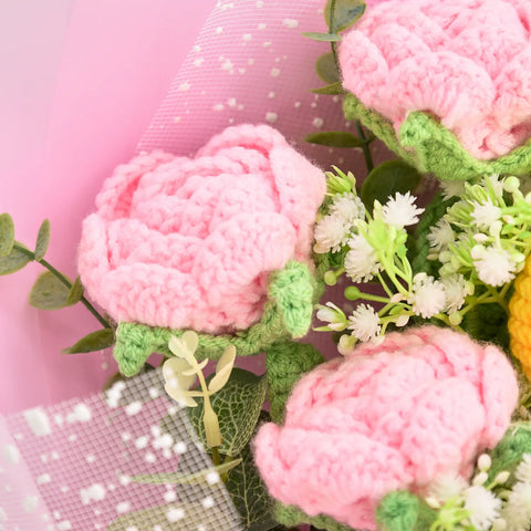 YSHomy Crochet Bouquet with Pink Roses & Emoji