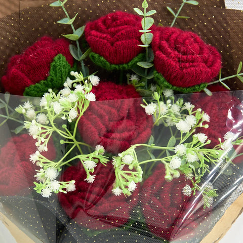 YSHomy Crochet Dark Red Rose Bouquet