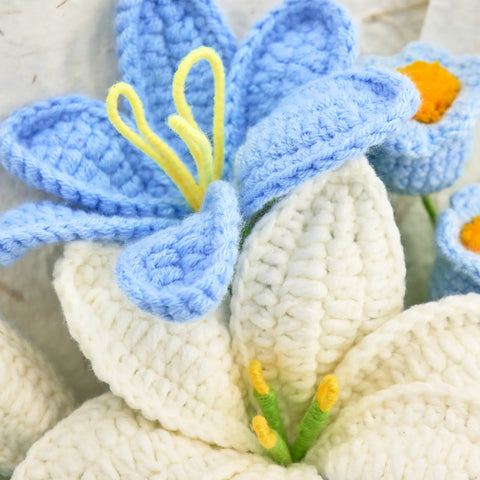 YSHomy Crochet Blue & White Lily Bouquet