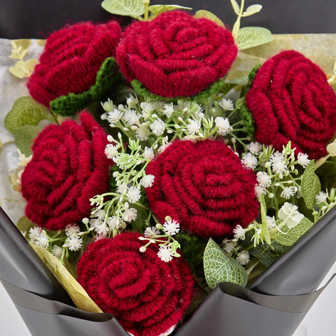 YSHomy Crochet Pure Red Rose Bouquet with Black