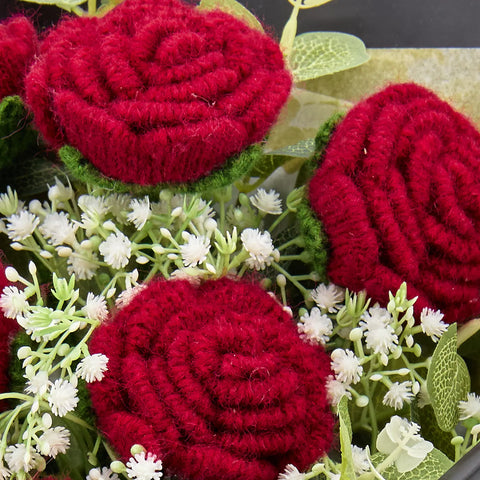 YSHomy Crochet Pure Red Rose Bouquet with Black