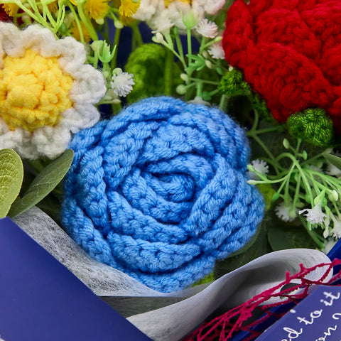 YSHomy Wrapped Crochet Flowers Bouquet with Crochet Rose Daisy