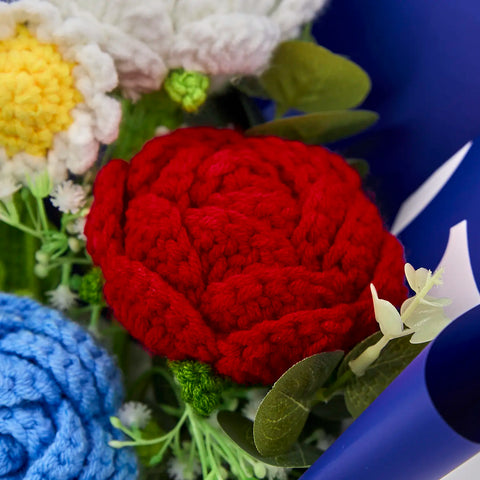 YSHomy Wrapped Crochet Flowers Bouquet with Crochet Rose Daisy