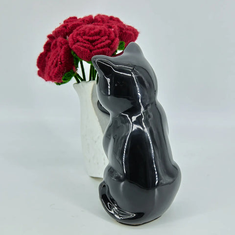 YSHomy Crochet 6 Red Roses with Cat Vase Set
