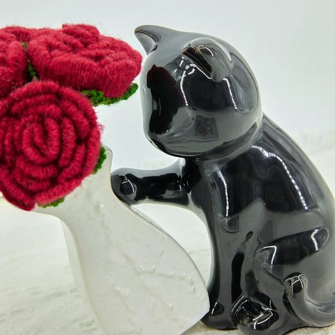YSHomy Crochet 6 Red Roses with Cat Vase Set