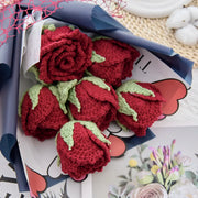 YSHomy かぎ針編み カップ型赤バラの花束（青い包装）