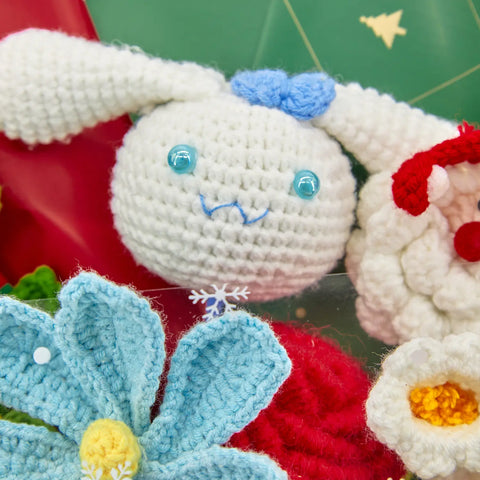 YSHomy Crochet Christmas Bouquet with Cinnamoroll