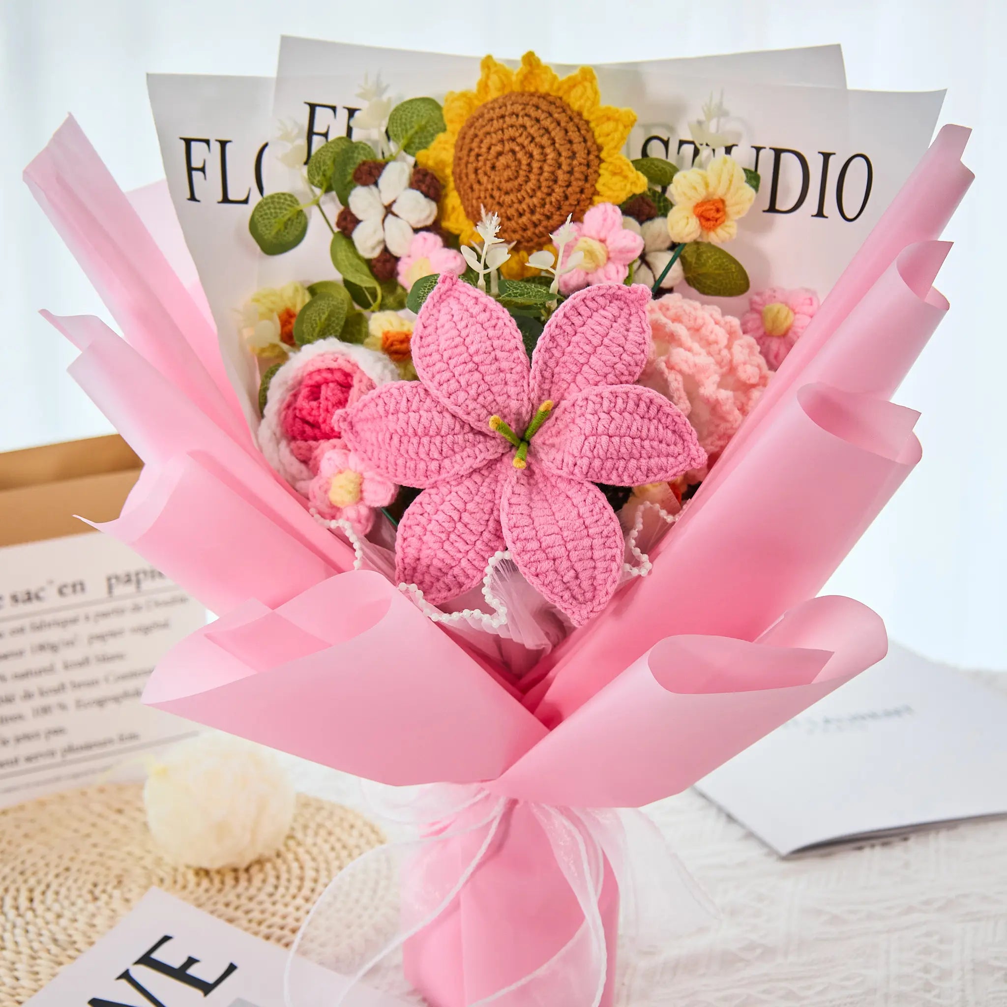 Serie Blossom: Mezcla de ramo de girasol, tulipán, rosa y clavel (rosa)