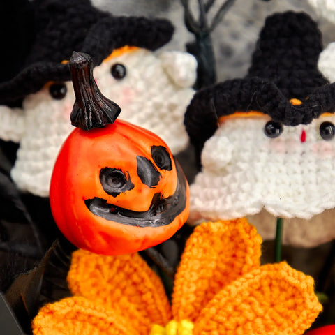YSHomy Crochet Flower Bouquet for Halloween