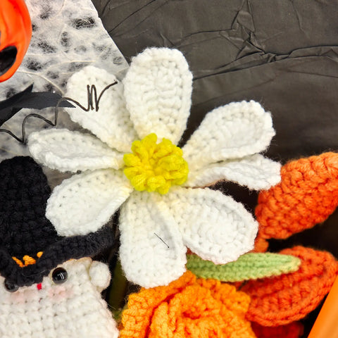 YSHomy Crochet Flower Bouquet for Halloween