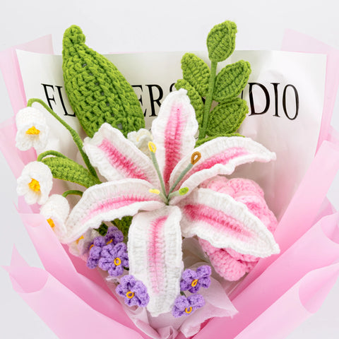 YSHomy Wrapped Crochet Flowers Bouquet with Pink & White Lily