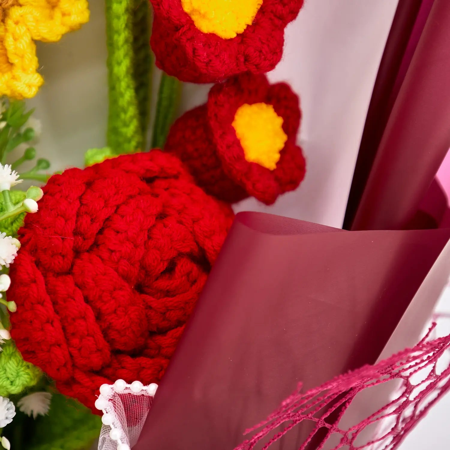 YSHomy Red Crochet Rose Sunflower Bouquet