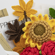 YSHomy Bouquet de tournesol, rose rouge et érable au crochet