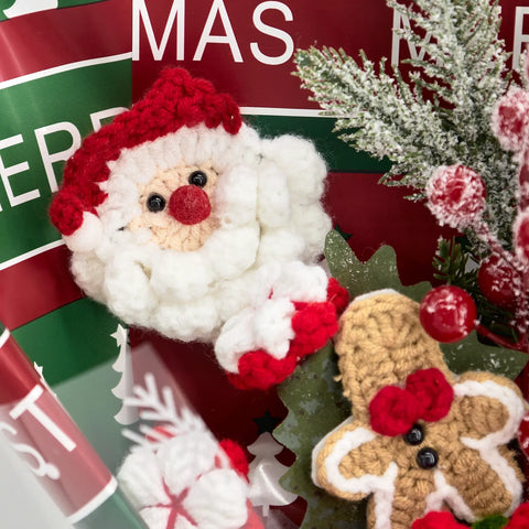 YSHomy Red & Green Crochet Christmas Bouquet