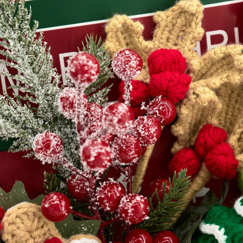 YSHomy Red & Green Crochet Christmas Bouquet