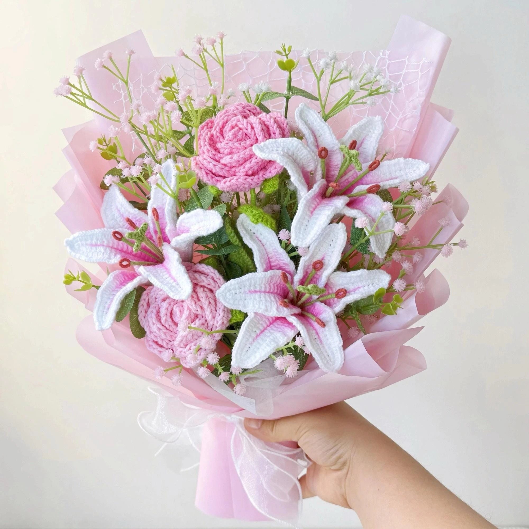 YSHomy Pink Crochet Lily & Rose Bouquet