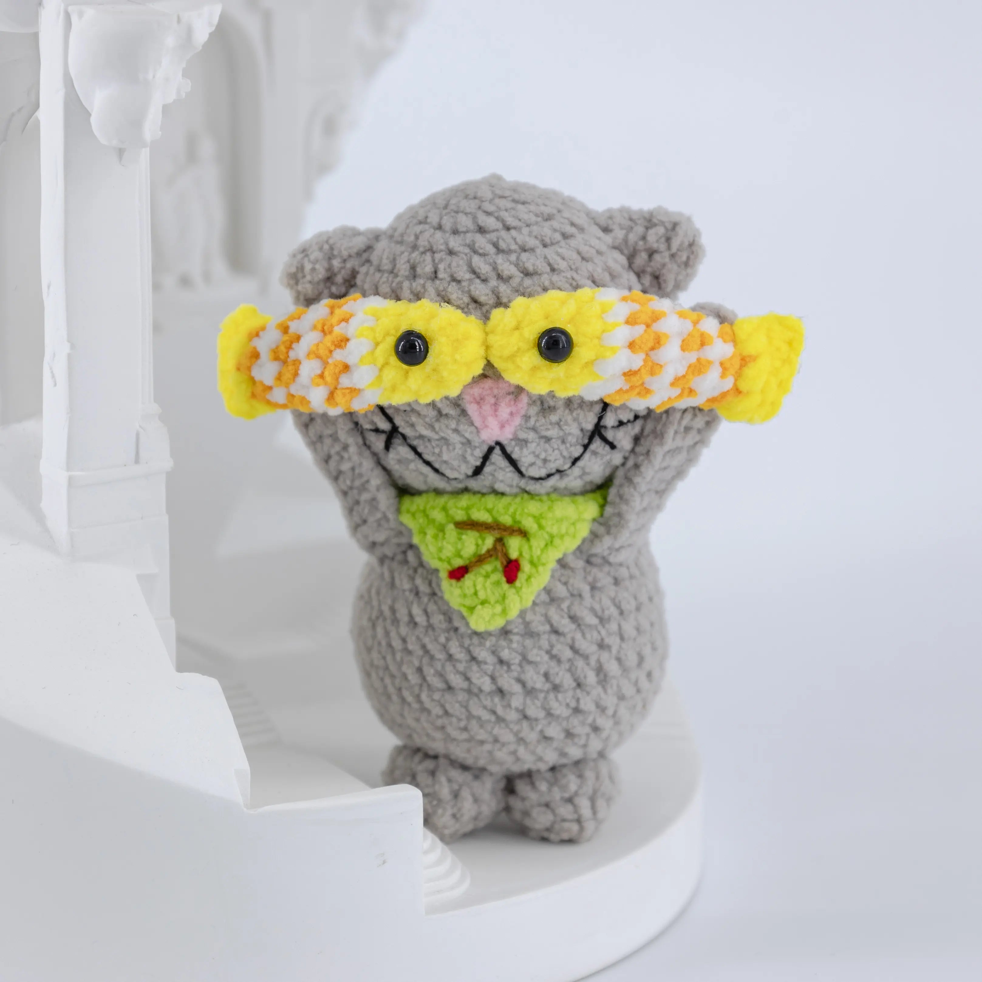 YSHomy Crochet Cute Cat & Fish Doll for Desk Decor