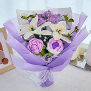 YSHomy Gehäkelter Lilien- & Rosen-Strauß