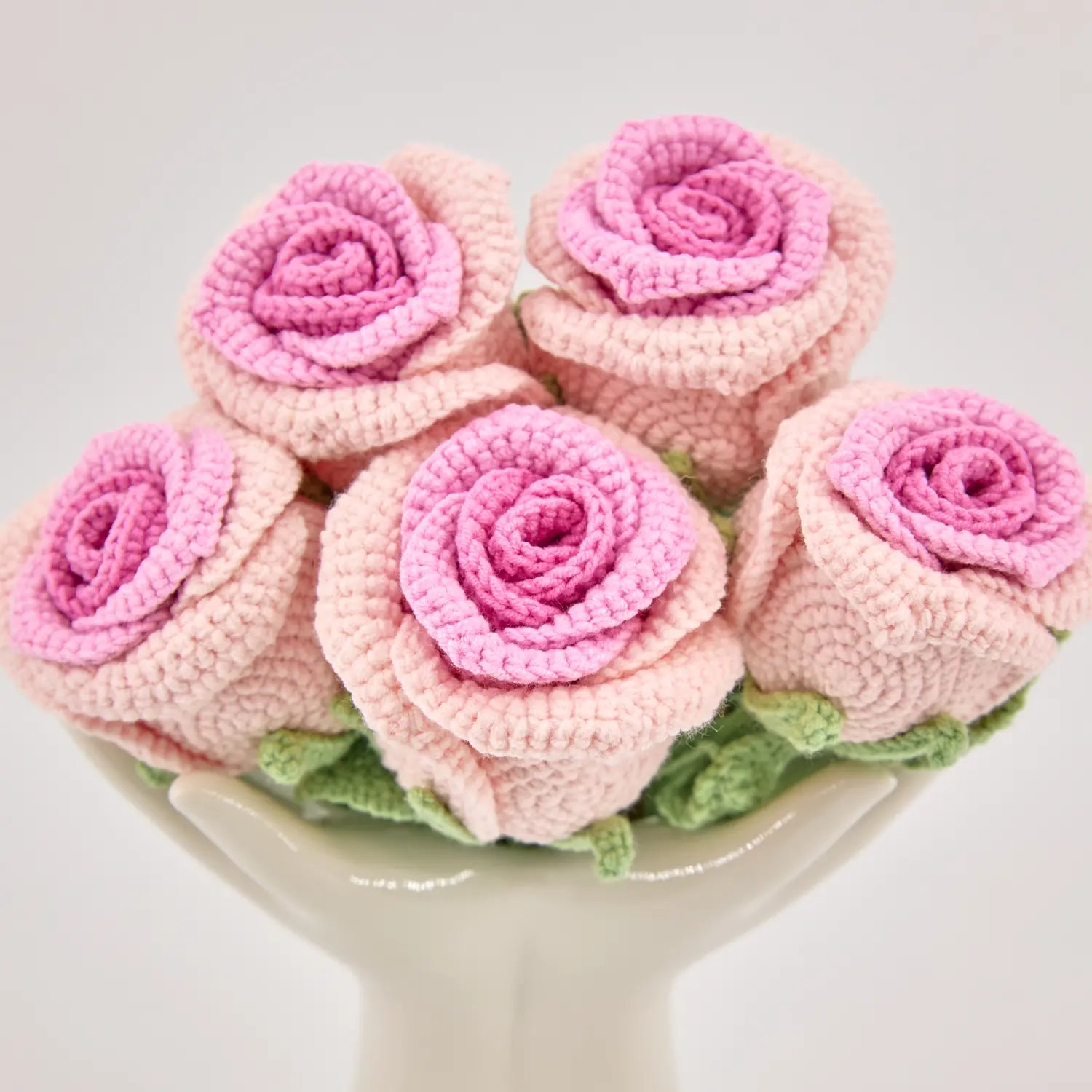 YSHomy Crochet Pink Rose Flowers Set (No Vase)