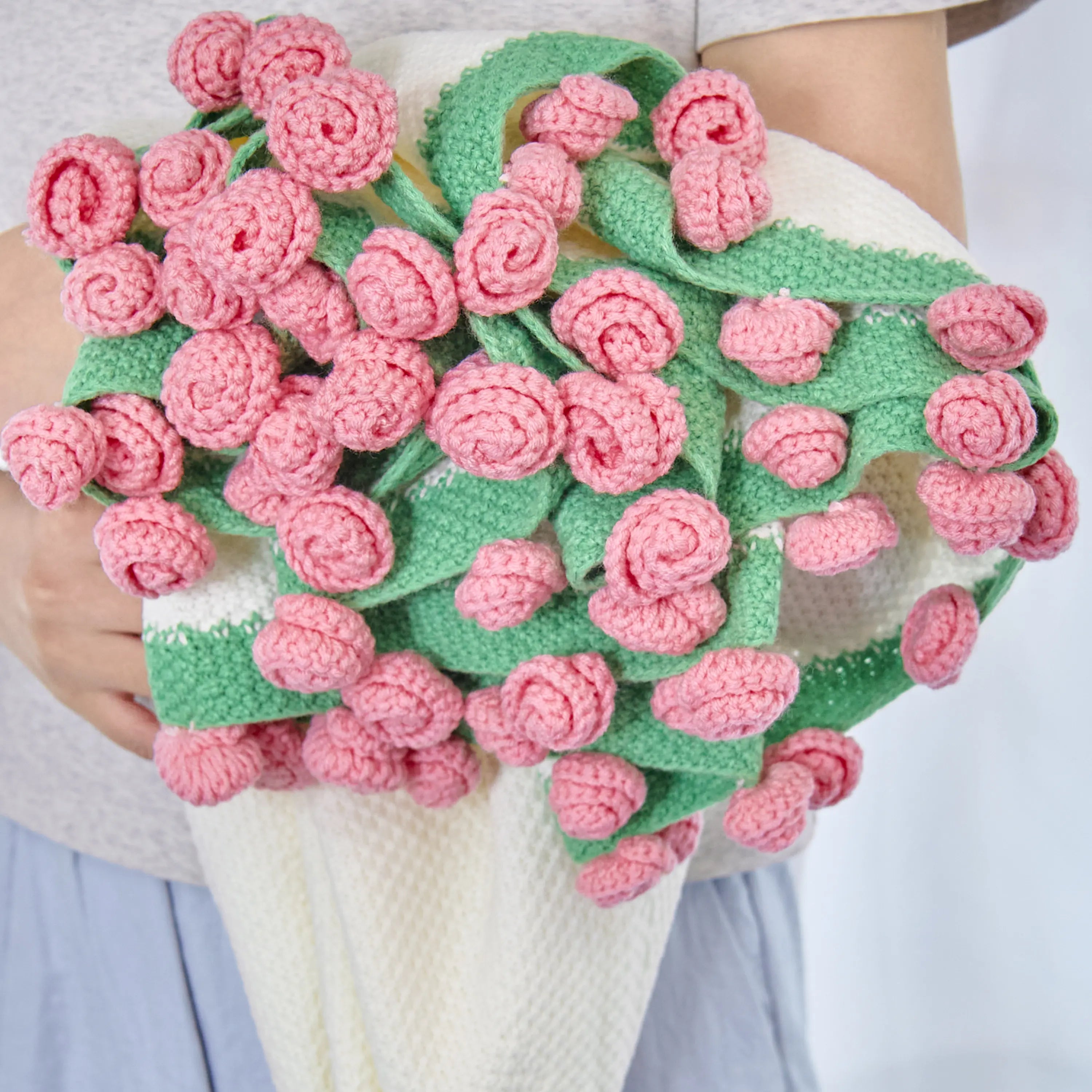 YSHomy Cashmere Crochet Flower Bouquet Blanket-Pink Roses