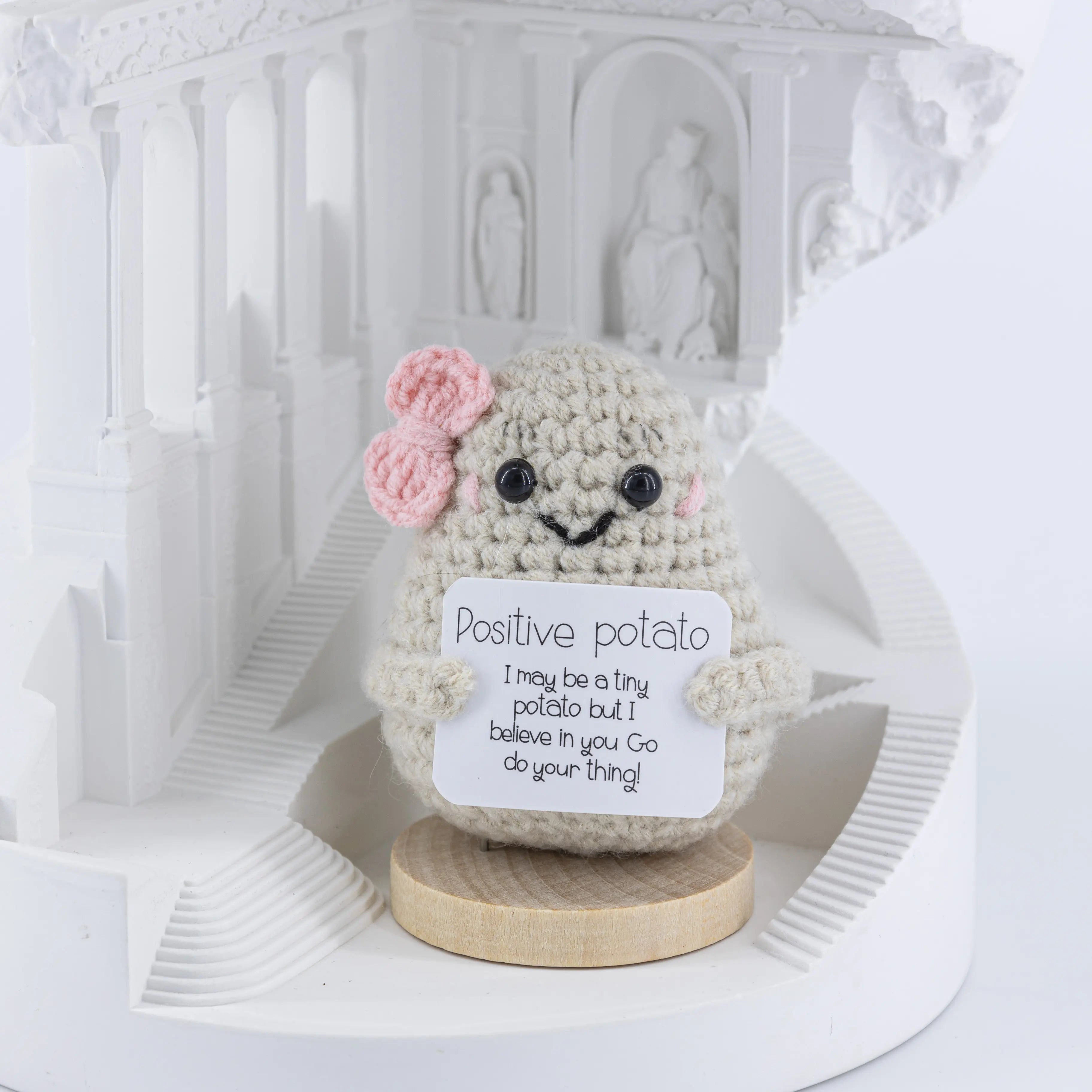 Pomme de terre positive, jouet au crochet de soutien émotionnel, pomme de terre positive au crochet mignon, décor de voiture, cadeau de soutien encourageant, décor de bureau au crochet