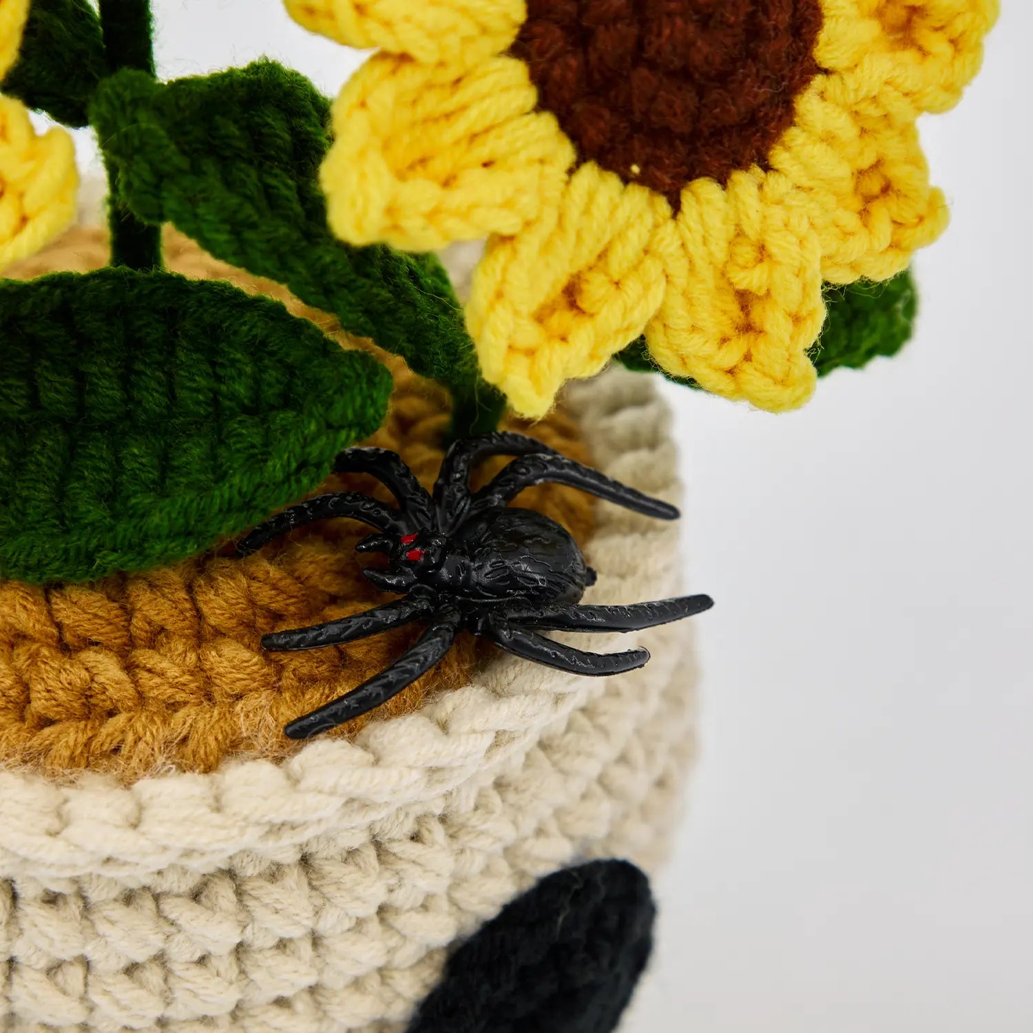 YSHomy Crochet Skull Sunflower Pot with Spider