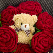 YSHomy Bouquet natalizio all’uncinetto con Babbo Natale e rosa grande